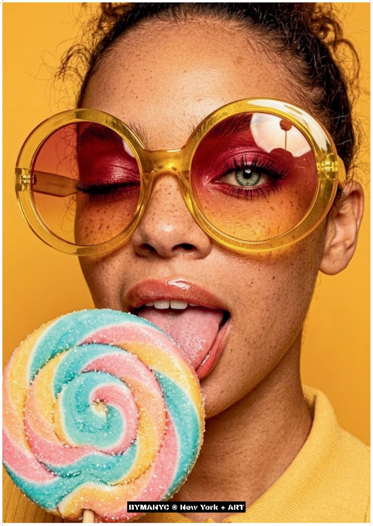 POSTER of ART POP - SUGAR OVERDOSE - Limited Edition Pop-Art Portrait with Pastel Lollipops and Retro Warm Tones - BYMANYC ® New York + ART